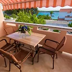 Apartamento By The Sea Banjol, Rab - 24825 *